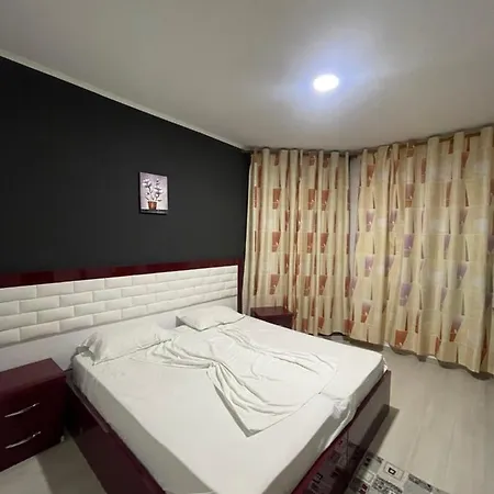 Bed & Breakfast Kompleksi Kenaqesia 4*
