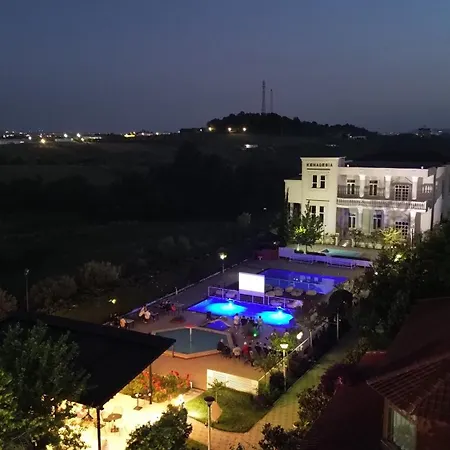 Kompleksi Kenaqesia Bed & Breakfast